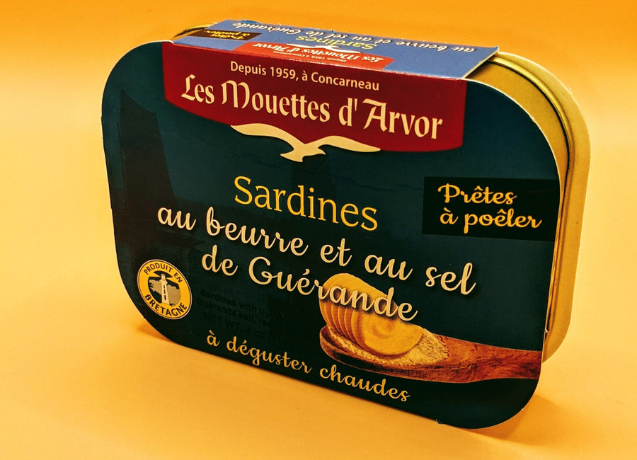 Conserverie Gonidec Sardines in Butter 4oz France-front-foodie-realgourmetfood.com-angel-view