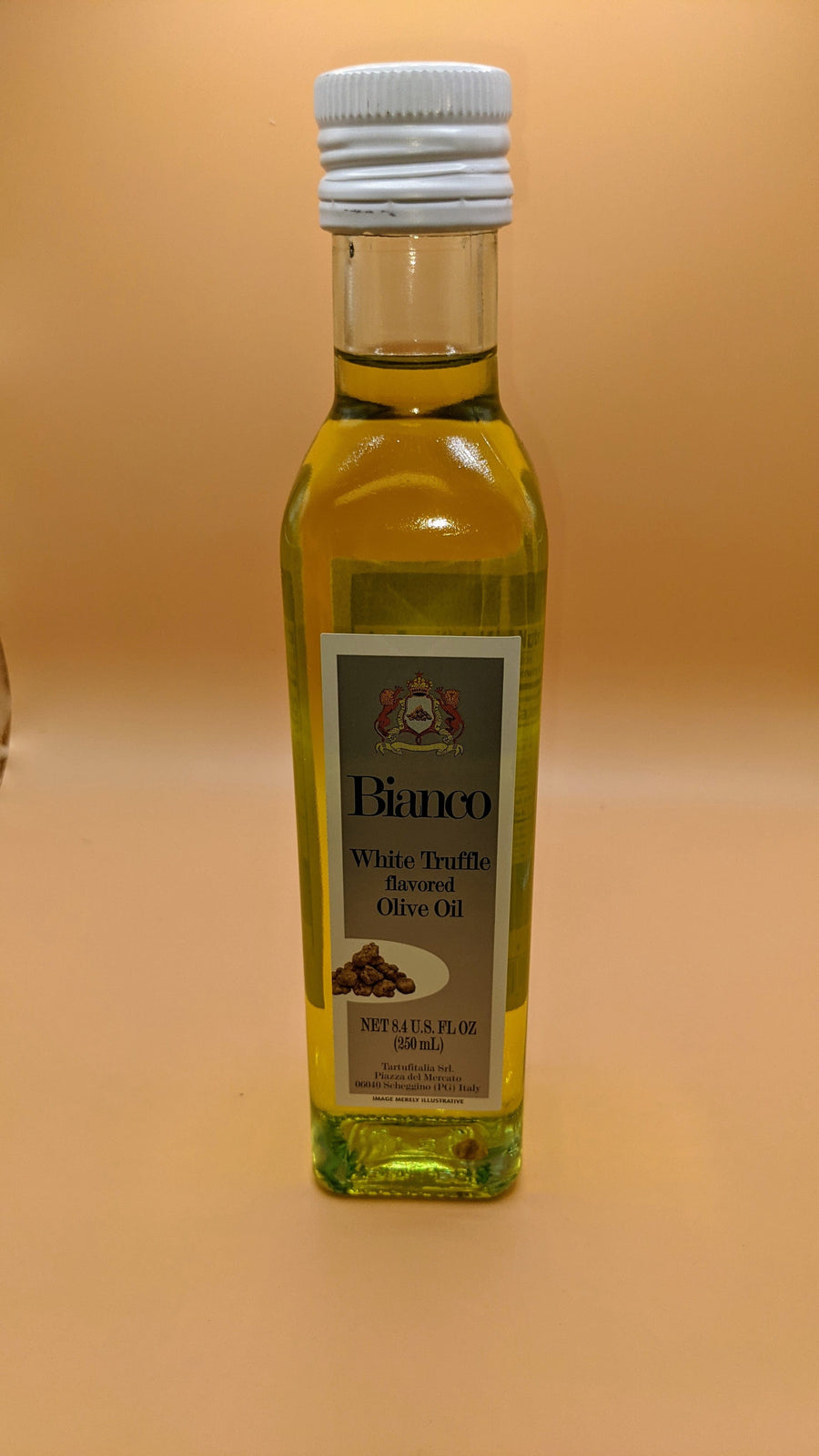 Bottle-of-Bianco-Olive-Oil-White-truffle-8.4-oz-real-gourmet-food-foodie