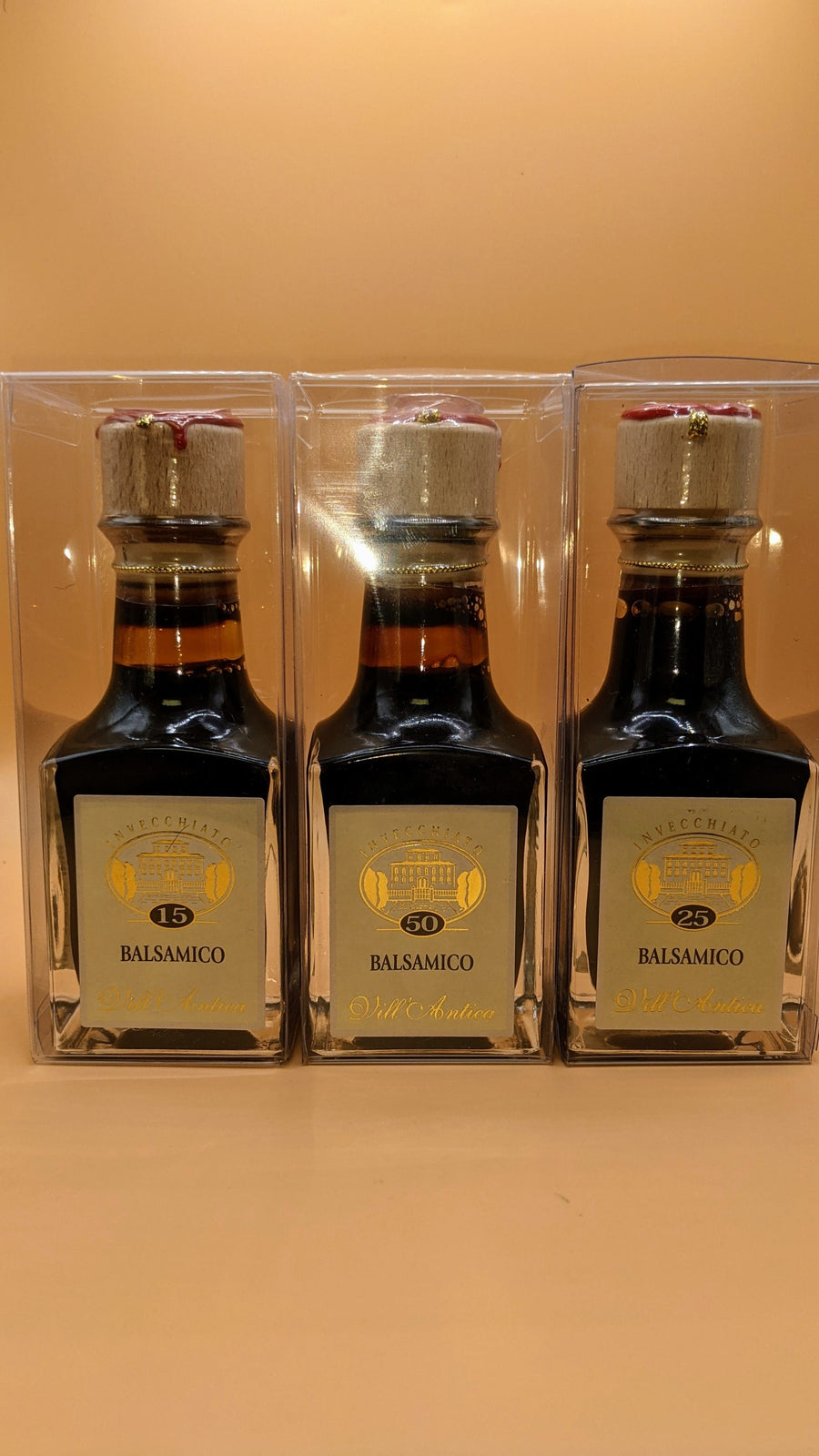 Vill_Antica-Balsamico-Aged-Collection-15-25-50-Years-best-Balsamic-Vinegar-Real-Gourmet-food-Foodi-balsamic-vinegar